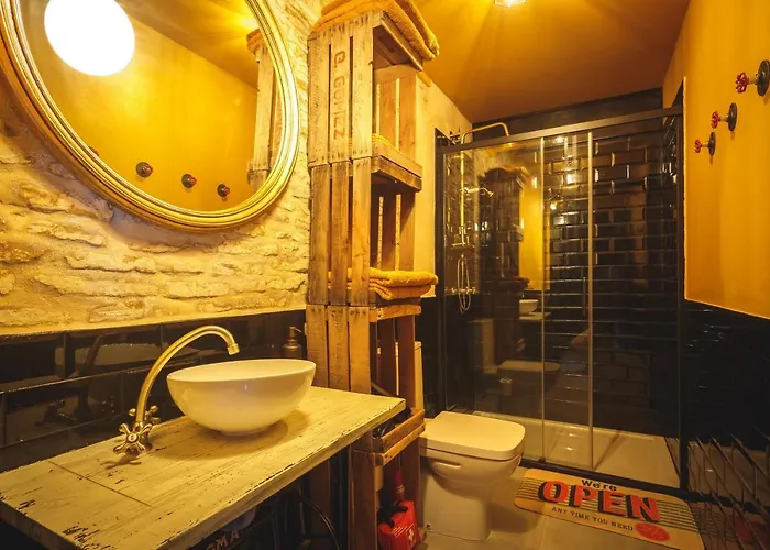 Semiloft Romantico Catedral Con Soleada Azotea Comunitaria *